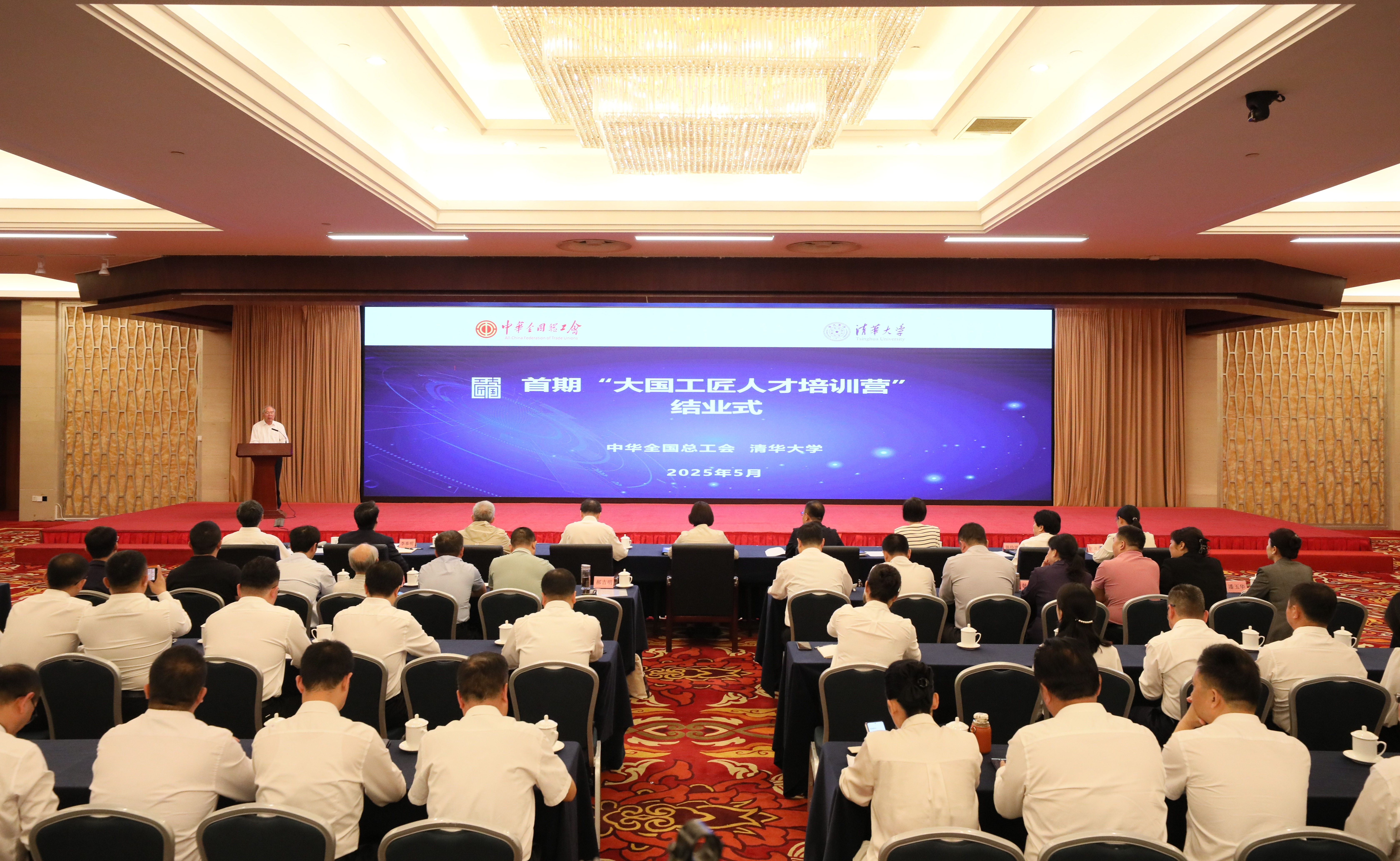 香港正版资料全年资料