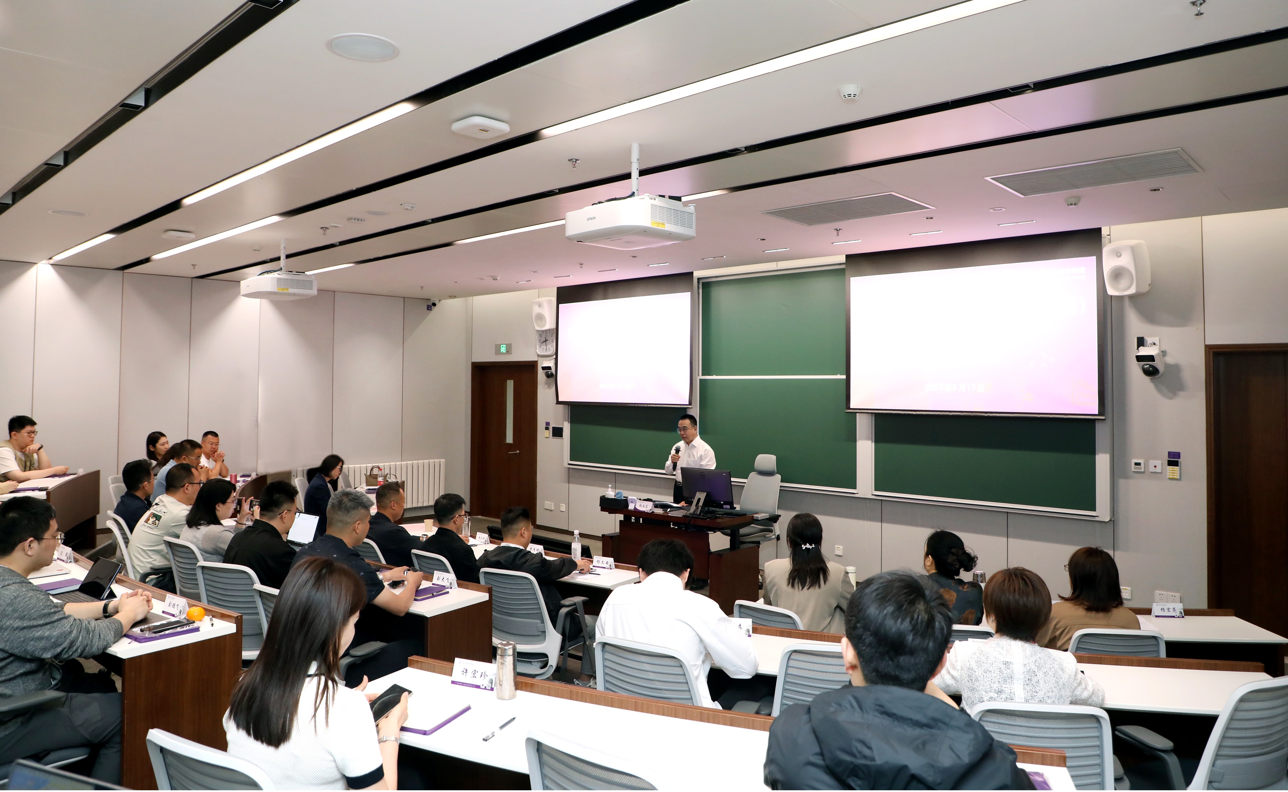 香港正版资料全年资料